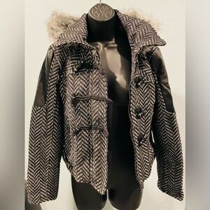 Rue 21 medium Herringbone Wool-Blend Jacket with Faux Fur Hood